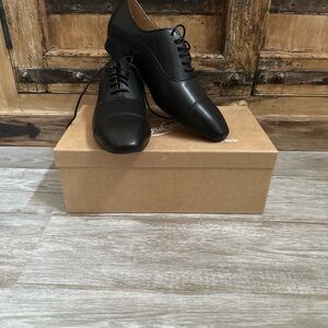 Christian Louboutin Mens Greggo Flat Lace up Leather Oxfords